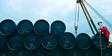 Pemex registra menos de 1.6 millones de barriles en julio y mantiene producción a la baja