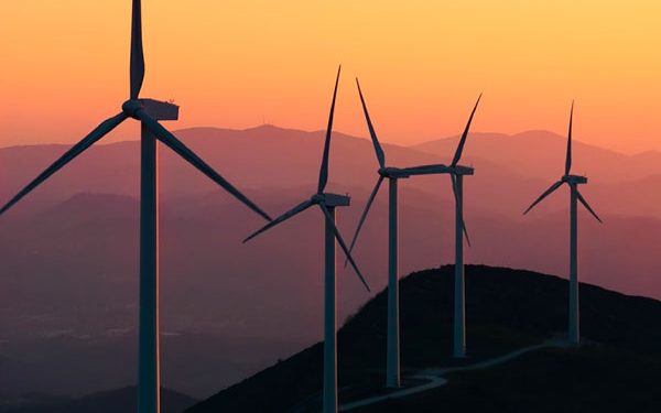 Iberdrola firma contrato para suministrar energía limpia a Bayer México