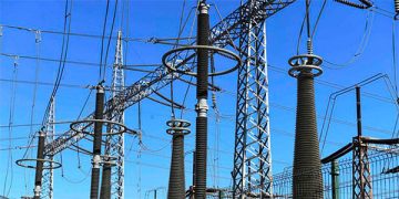 Piso parejo es fundamental para bajar tarifas eléctricas y de combustibles: Comener