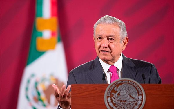 López Obrador defiende su política energética tras revés de la Suprema Corte