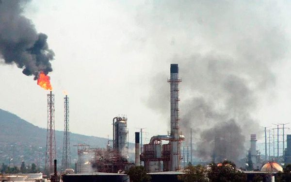 La termoeléctrica y la refinería de Tula, las más contaminantes de México