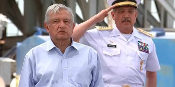 AMLO reduce meta de producción sexenal a 2 millones de barriles