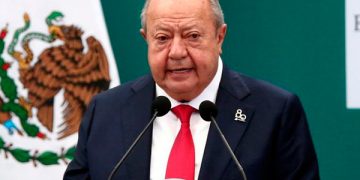 Renuncia de Romero Deschamps fue voluntaria: AMLO