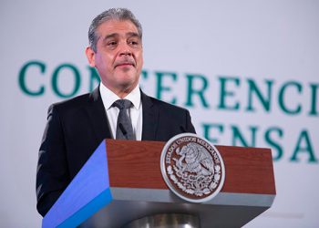 AMLO afirma que no aumentaron precios de la luz; CFE tiene otros datos