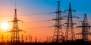 Senadores impugnan Ley de la Industria Eléctrica