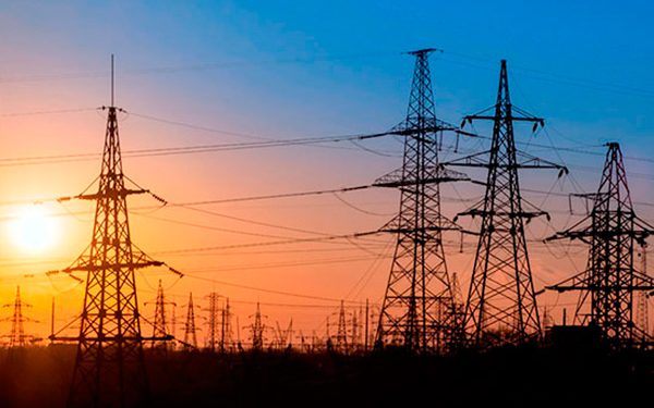 Senadores impugnan Ley de la Industria Eléctrica