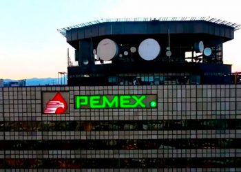 Moody’s baja la calificación de Pemex a Ba3; destaca altas pérdidas en su negocio de refinación