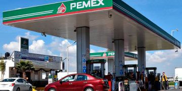 Mantiene Pemex a la baja la venta de gasolinas y diésel