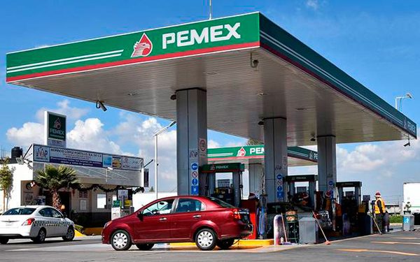 Mantiene Pemex a la baja la venta de gasolinas y diésel