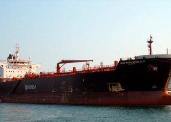 Pemex envía a Cuba 20 millones litros de diésel