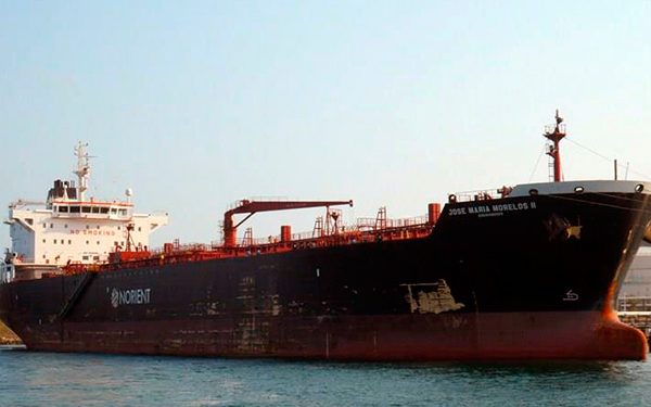 Pemex envía a Cuba 20 millones litros de diésel