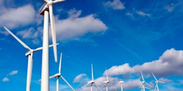 Los fondos para energías limpias apenas son un tercio de los necesarios: AIE