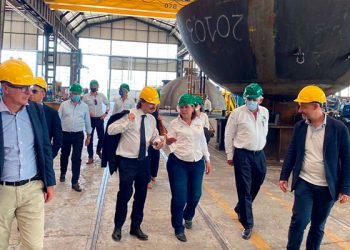 Sener recorre fábricas en Italia que producen equipos para refinería Dos Bocas