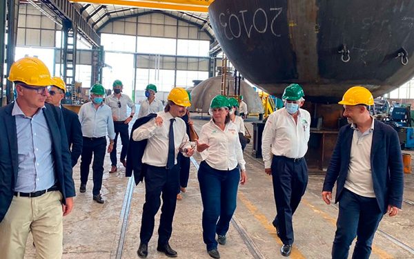 Sener recorre fábricas en Italia que producen equipos para refinería Dos Bocas