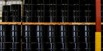 Barril de petróleo mexicano cae 0.88%; cotiza en 62.93 dólares