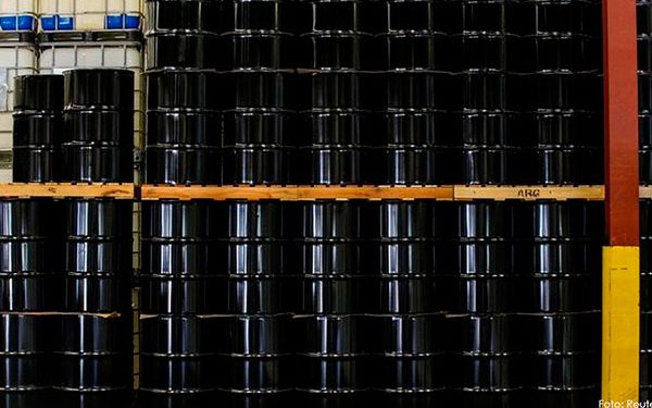 Barril de petróleo mexicano cae 0.88%; cotiza en 62.93 dólares
