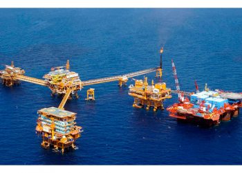 Pemex y sus financiadores, bajo la mira por el impulso a combustibles fósiles