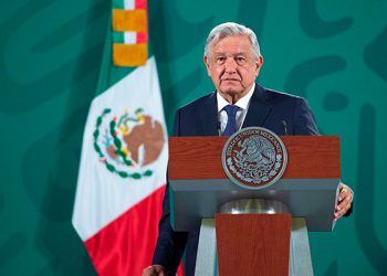 López Obrador garantiza suministro de gas pese a huelga