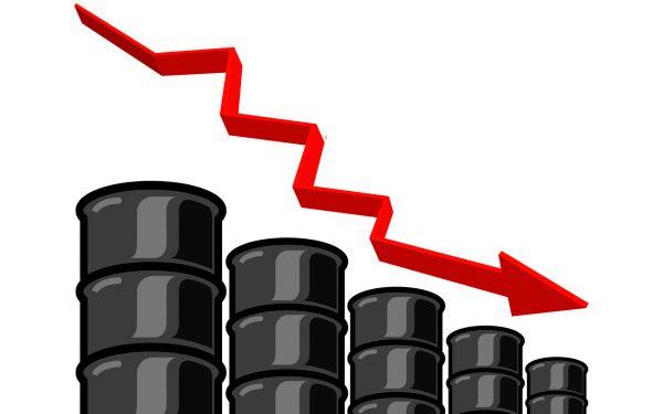 El petróleo cae en Nueva York y Londres por temor a la variante Delta