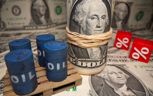 El petróleo se estabiliza, pero los brotes de Delta nublan las perspectivas de demanda