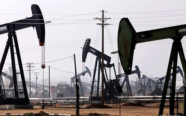 Petróleo sube más de un dólar; tormenta amenaza producción en el Golfo de México
