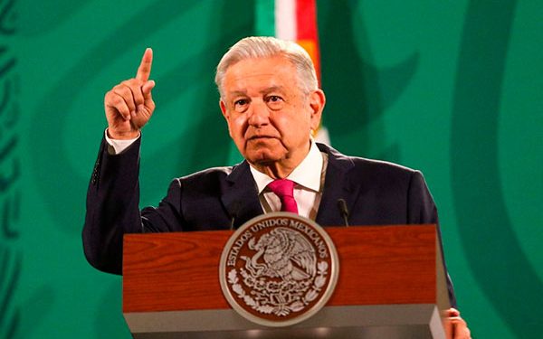 AMLO asegura que “Pemex no está a la deriva”