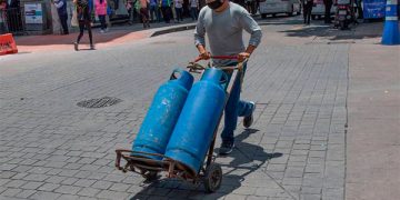 Control de precios de AMLO se ‘evapora’… suben costos de gas LP