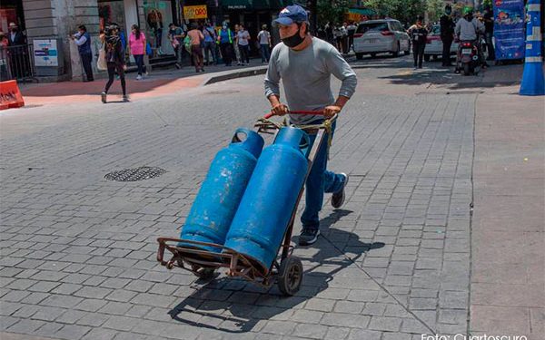 Control de precios de AMLO se ‘evapora’… suben costos de gas LP