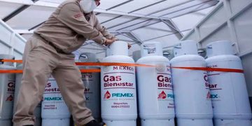 Producción petrolera tiene peor caída en 15 meses por explosión en Sonda de Campeche