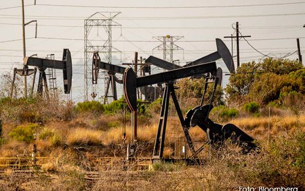 Precios del petróleo ligan cinco semanas con alzas