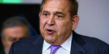 CFE se ‘envalentona’: arremete contra la American Chamber of Commerce of Mexico
