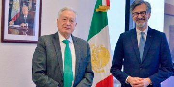 CFE se pone ‘verde’: Firma acuerdo con Francia para promover proyectos de energías limpias