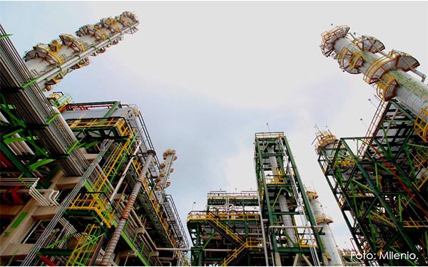 Pemex arrastra 3 años de adeudos con constructoras: CMIC