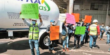 CFE se pone ‘verde’: Firma acuerdo con Francia para promover proyectos de energías limpias