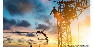 Reforma eléctrica: Empresas de EU y Canadá preparan demandas, advierte Coparmex