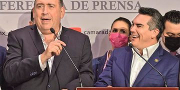 Se tambalea la alianza del PAN, PRI y PRD
