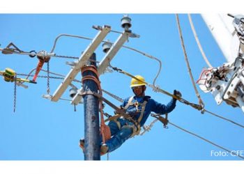 Defínanse sobre reforma eléctrica, urge López Obrador a partidos