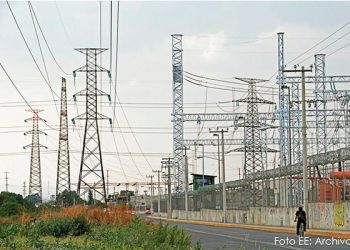 Sin cambio en 2018, Pemex y CFE estarían ya en bancarrota: AMLO