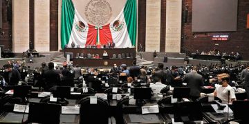 CRE, sin plan concreto para destrabar permisos