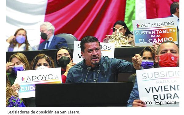 Morena: «sigue viva» la reforma eléctrica