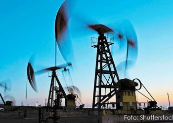 CRE, sin plan concreto para destrabar permisos