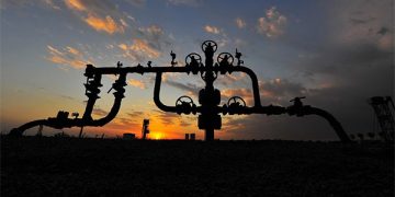 CFE tiene 24 horas para suspender contrataciones para centrales de gas o caerá en desacato