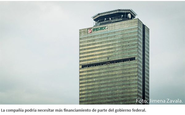 Petróleo sube impulsado por caída de reservas en Estados Unidos