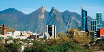 Los permisos de la CRE serán el mayor reto para operar 800 camiones urbanos a base de gas: César Cadena