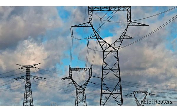 Trabajadores petroleros se alistan para elegir un nuevo líder sindical de Pemex