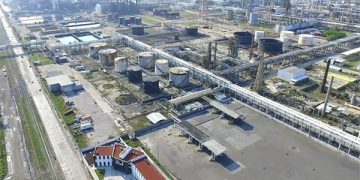 CRE aprueba siete permisos de expendio de gasolina y diésel al público