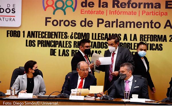 Trabajadores petroleros se alistan para elegir un nuevo líder sindical de Pemex