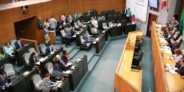 CRE aprueba siete permisos de expendio de gasolina y diésel al público