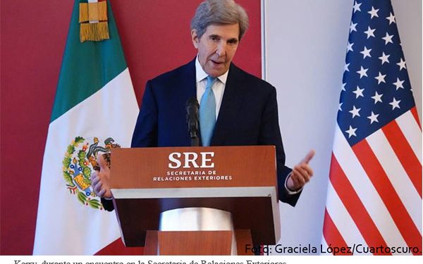 Amparos orillaron a AMLO a impulsar la reforma eléctrica: especialista