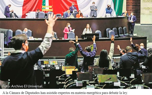 Presumen foros sobre reforma eléctrica